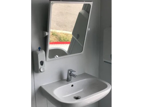 Bungalow Sanitario Adaptado PMR Modelo Morgon con Duchas Integradas